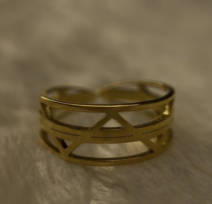 Bague Lorla